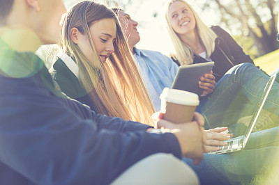 文化差异冲击下，语言求同的留学生狼狈至极