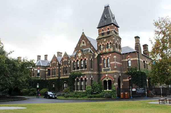 澳洲八大到底什么样？来感受一波颜值暴击吧