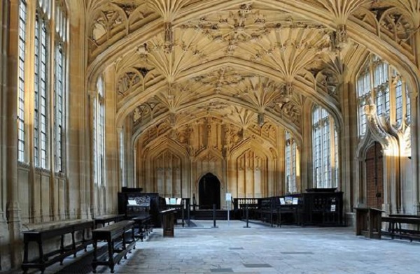 留学党福利|走进《哈利波特》拍摄地—牛津大学