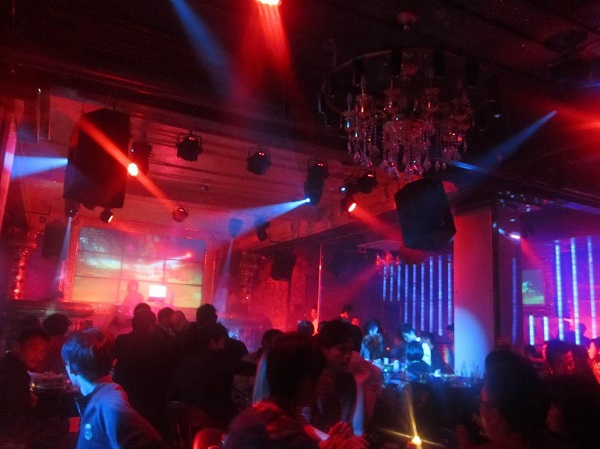 美国纽约大学留学生：留学不是为了吃喝玩乐