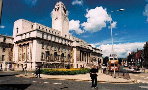 揭秘：英国利兹大学留学体验