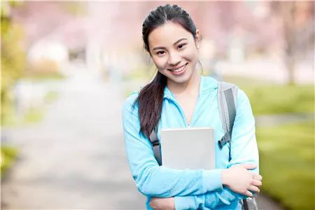 口译能帮助雅思提分吗？两场考试的异同比较