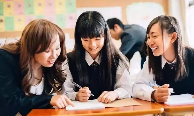 成都雅思学校：易世英语学生口碑