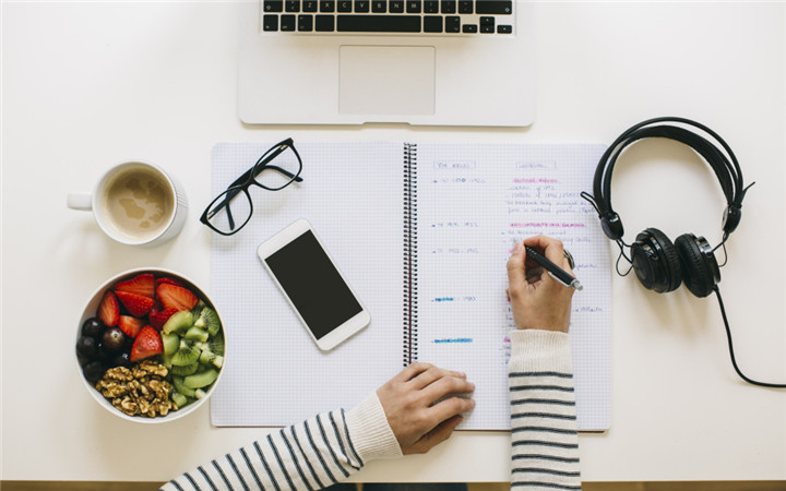 成都雅思培训需要考虑哪些方面？